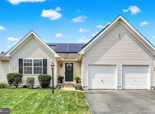 309 Woodbridge Dr, Etters, PA 17319