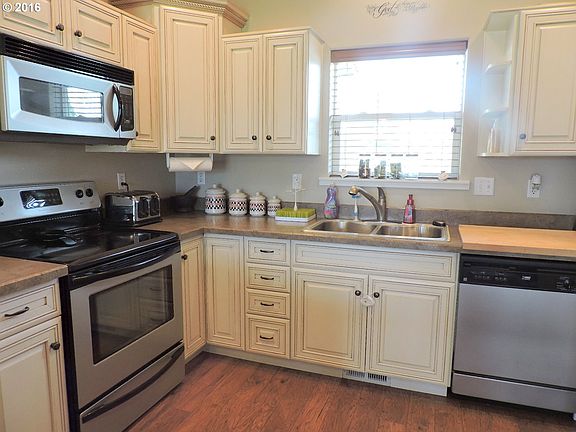 4th image of 65396 Crescent Rd