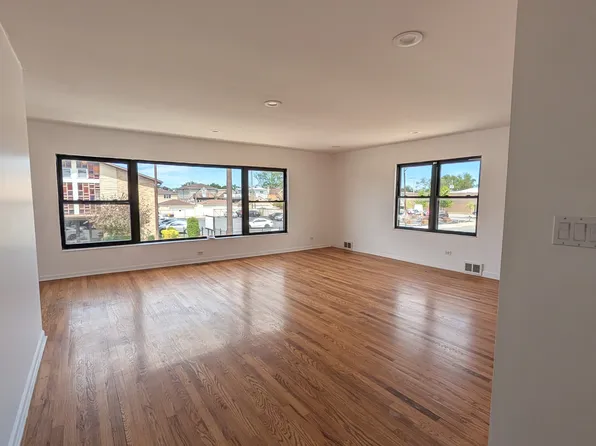 6123 W Belmont Ave #2, Chicago, IL 60634