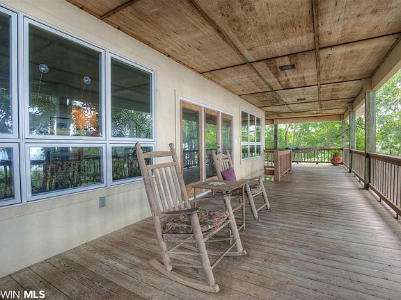 4th image of 851 Sea Cliff Dr