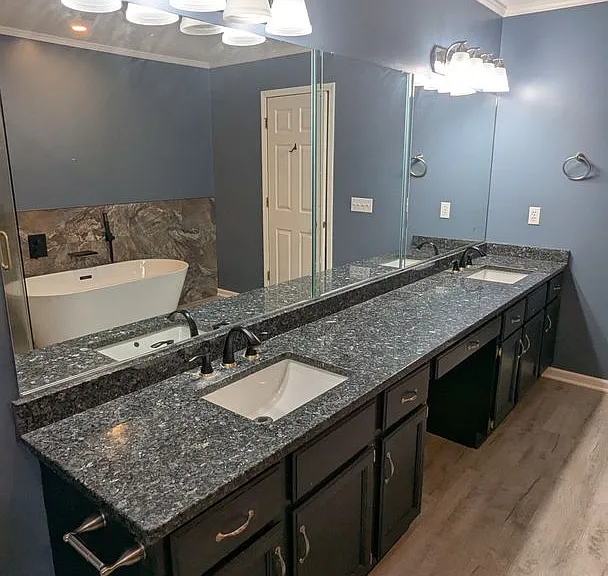 2025 Longfellow St NE — Photo 46