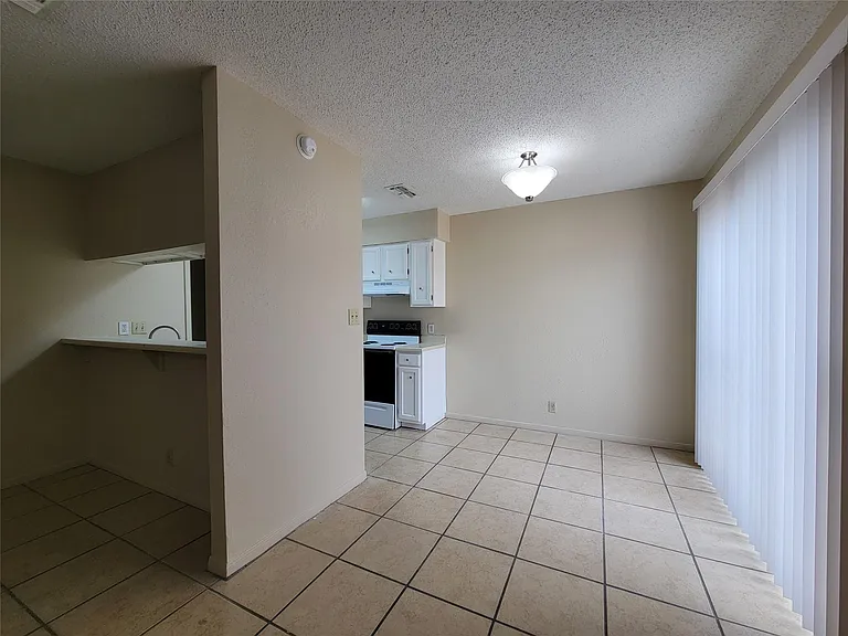 2804 Bull Run #B — Photo 5