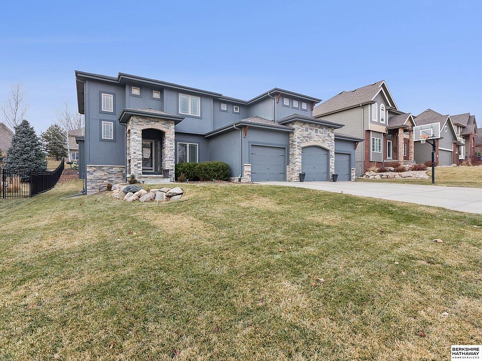 1st image of 3754 S 197th St
