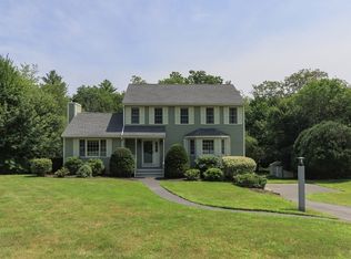 19 Hammond Farm Rd, Haverhill, MA 01832