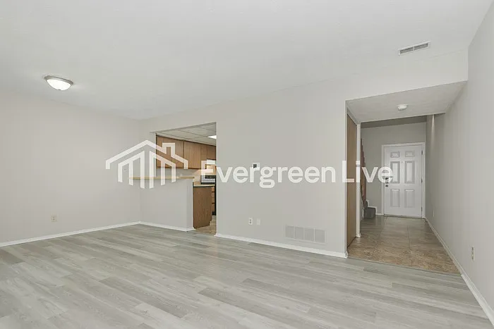 6448 Appleseed Pl — Photo 4