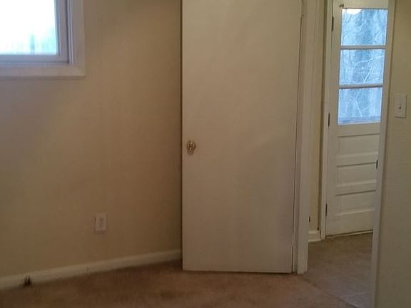2nd image of 4627 Ferncliff Dr #C