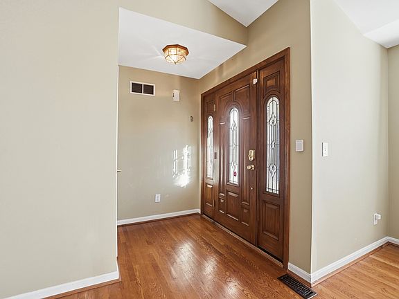5th image of 1128 Cottonwood Dr