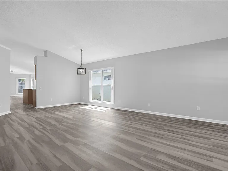 3521 Moss Pointe Pl — Photo 29