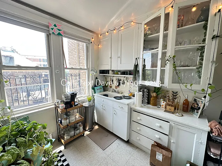 1638 Commonwealth Ave #4 — Photo 4