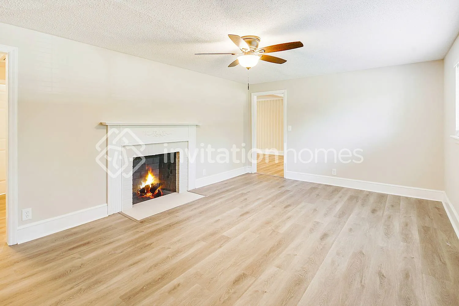 1022 Teresa Ln Charlotte, NC 28216 — Photo 1
