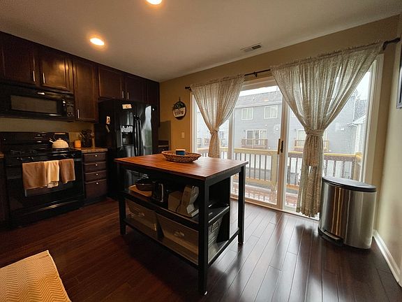 5th image of 544 Richard Brown Blvd