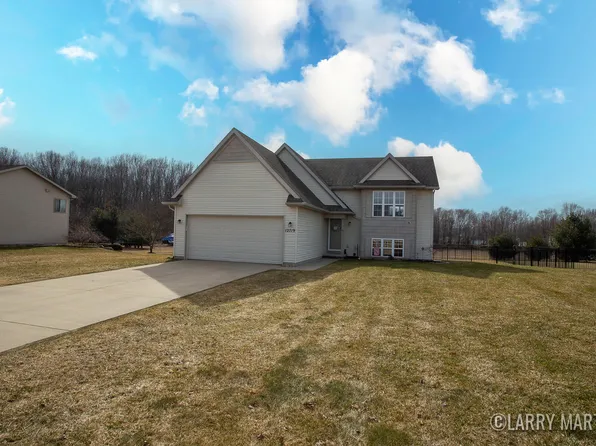 12719 Goldenrod Ct, Wayland, MI 49348