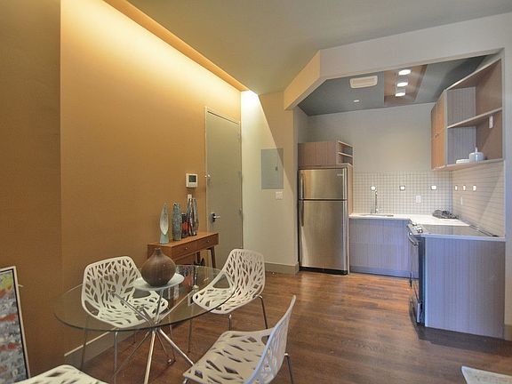 3rd image of 439 Meeker Ave #3B