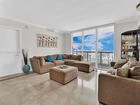5th image of 50 Biscayne Blvd APT 5201
