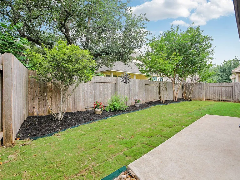2228 Hilltop Climb Dr — Photo 16