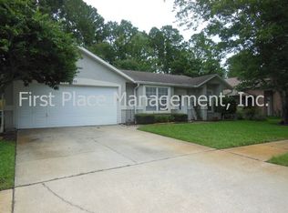 811 Harbor Winds Dr, Jacksonville, FL 32225