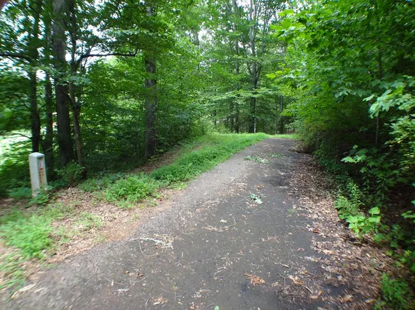 C 15 Cottage View Dr, Franklin, NC 28734