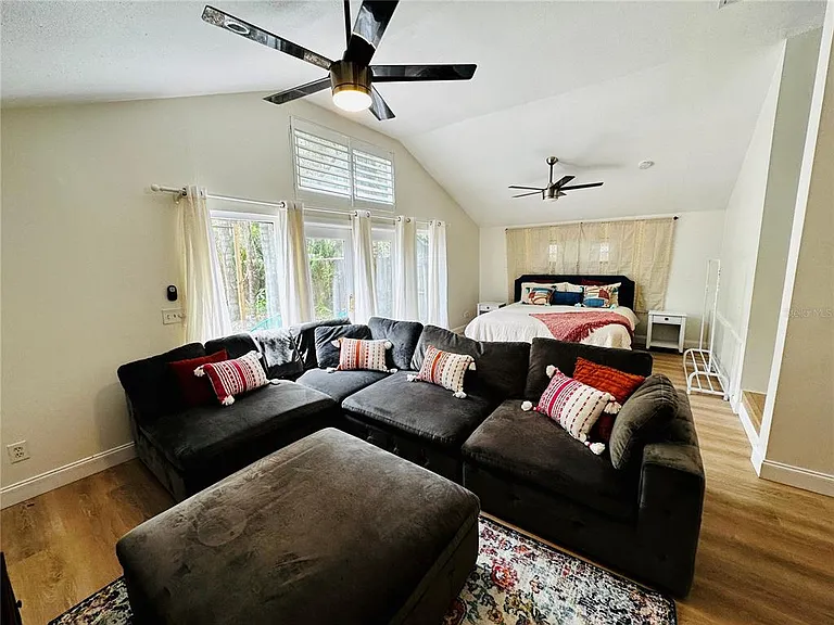 1222 E Crawford St #B — Photo 5