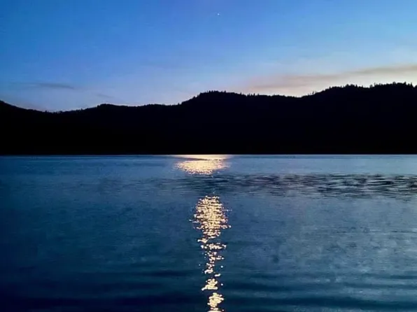 31 Lillooet Dr, Inchelium, WA 99138