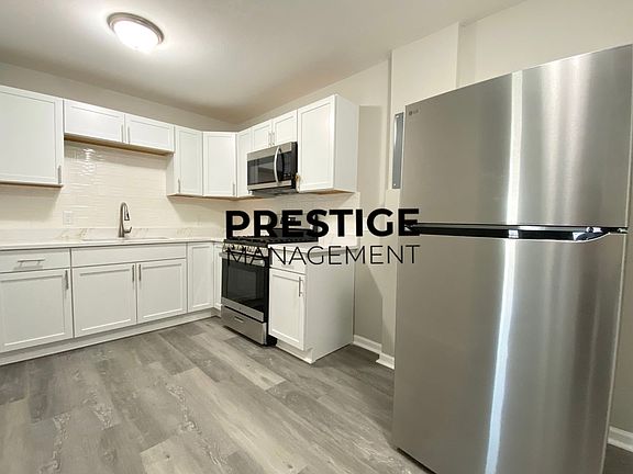5th image of 3929 E 13th Ave