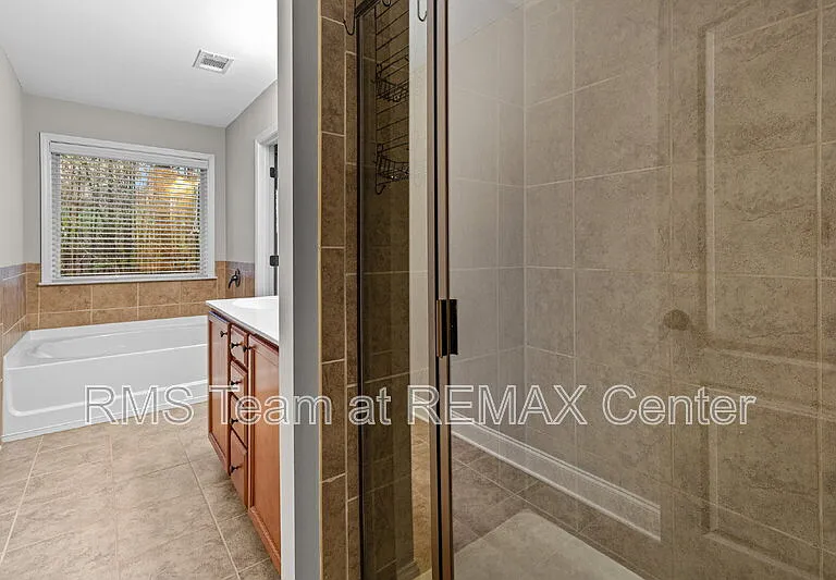 3209 Hallmark Ln — Photo 25