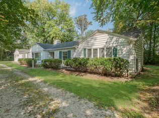 33W188 Shagbark Ln, Wayne, IL 60184