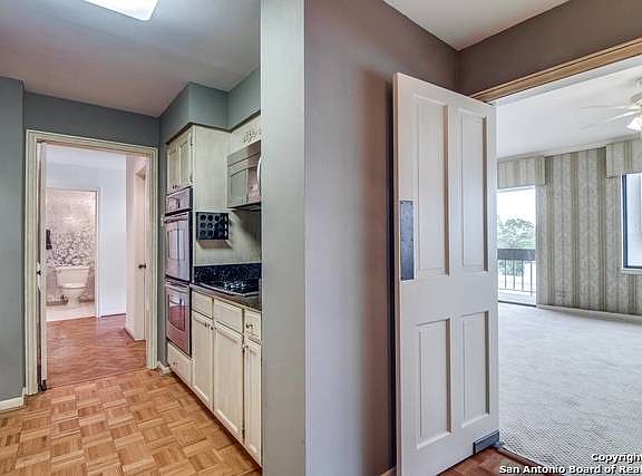 3rd image of 4001 N New Braunfels Ave APT 102A