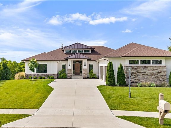 3rd image of 10773 Harbor Bay Dr