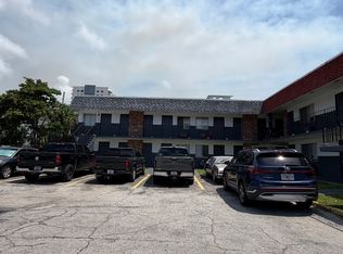2131 Jackson St, Hollywood, FL 33020