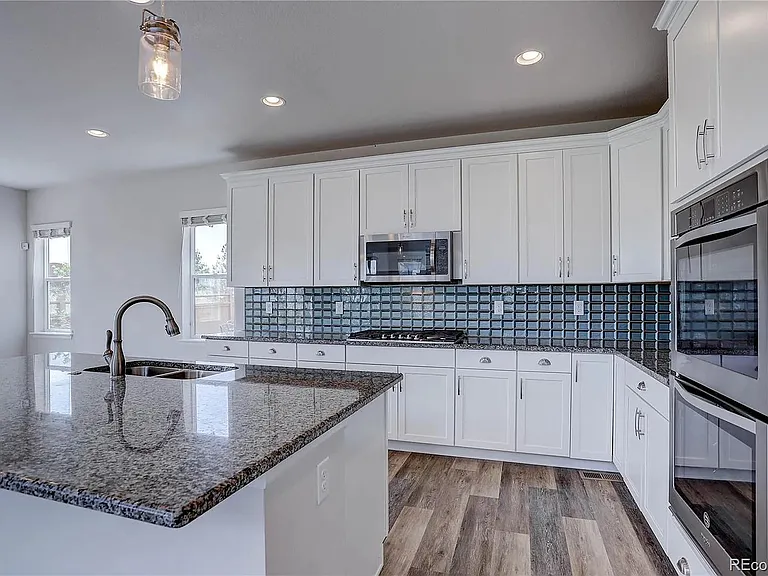 15246 W 93rd Ave — Photo 3