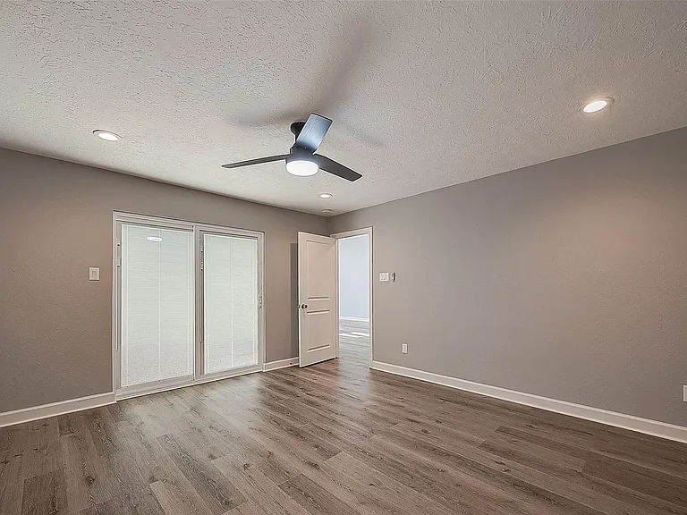 1623 Cherry Ridge Dr — Photo 26
