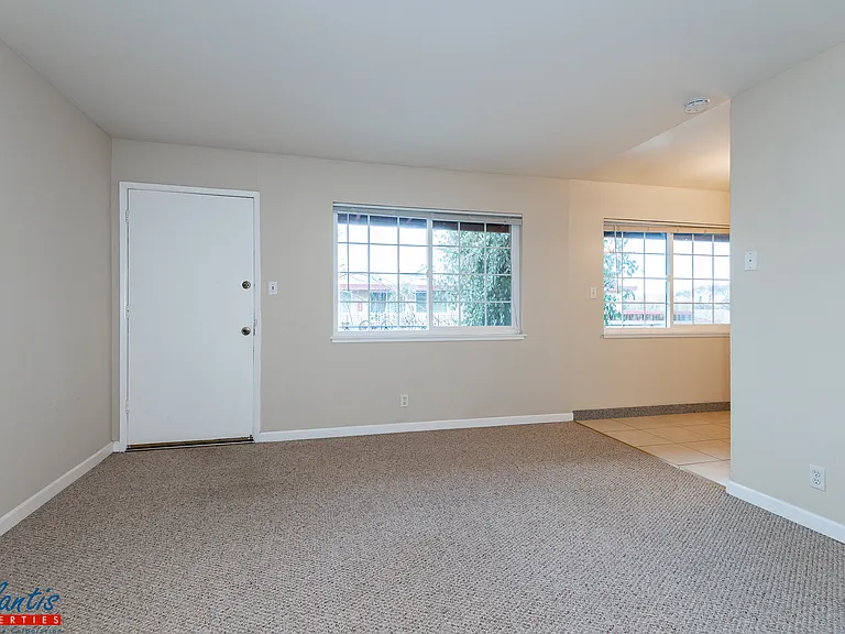 2318 Karen Dr #6 — Photo 2