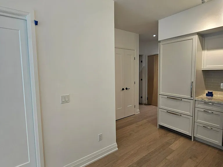 505 Glencairn Ave #202 — Photo 4