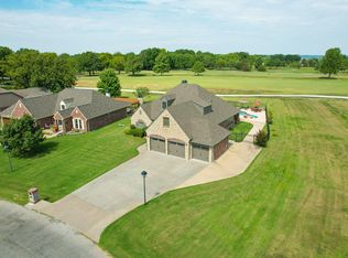 6030 Lake Breeze Rd, Grove, OK 74344