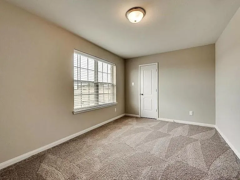 5308 Songbird Trl — Photo 23
