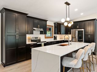 212 Sunrise Ln, Lakeside, MT 59922