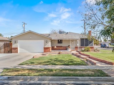 1905 N Burl Dr, Hanford, CA, 93230