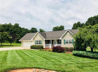 122 Chimney Ridge Ln, Statesville, NC 28625