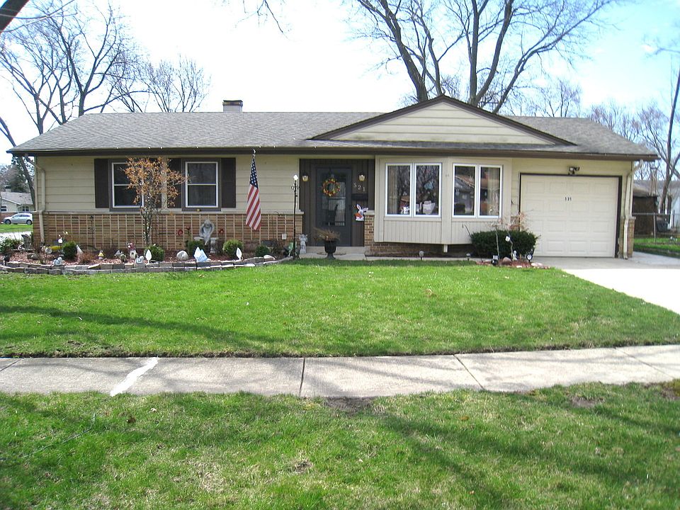 1st image of 521 Briarwood Ln