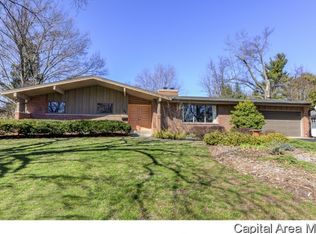 73 Oakmont Dr, Springfield, IL 62704