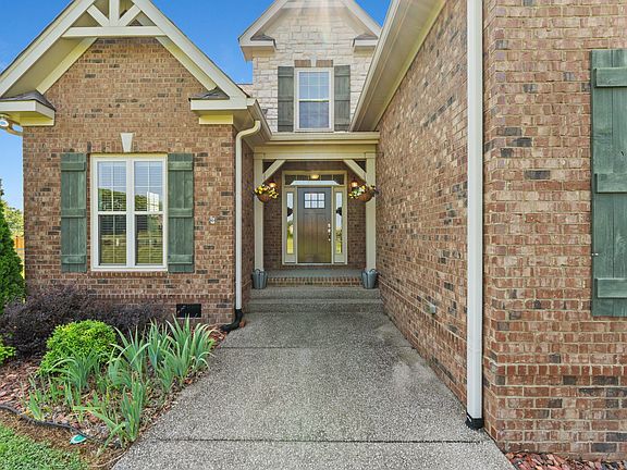 3rd image of 4005 Pleasant Gate Ln