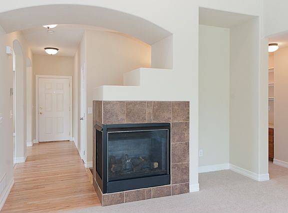 Wood Flr Entry