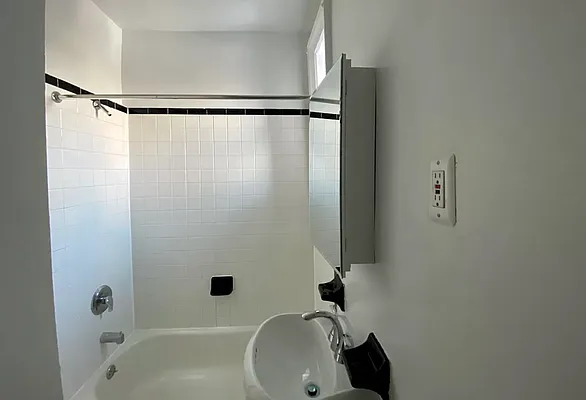 Rented by Compass | media 9