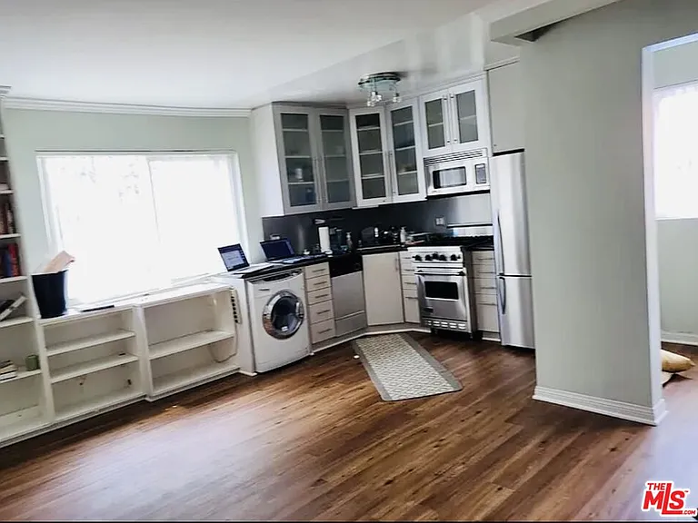 446 San Vicente Blvd #107 — Photo 8