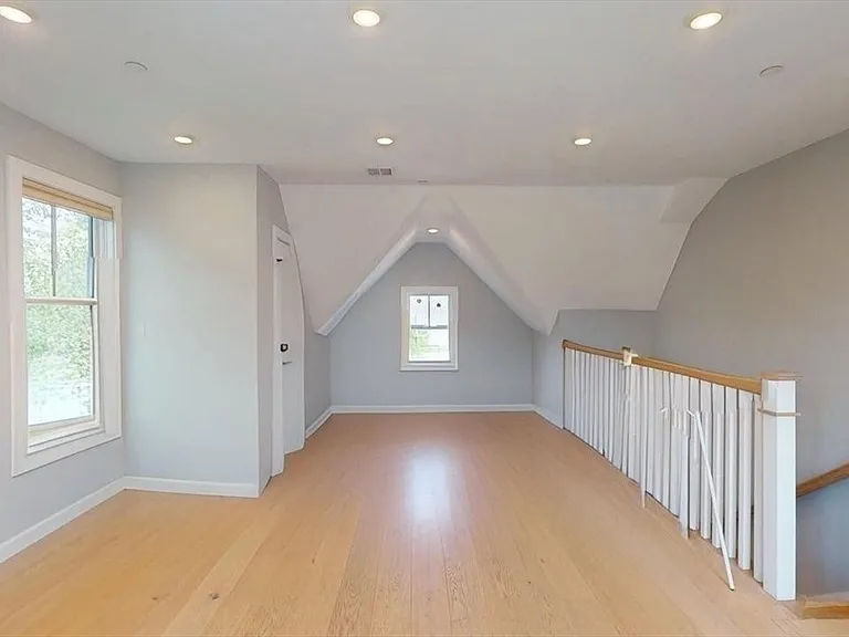 83 Alpine St #3A — Photo 6