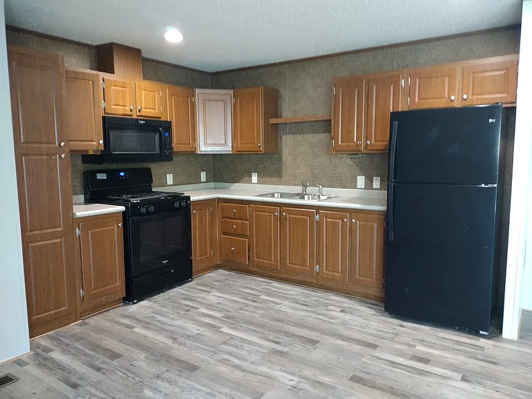 108 Ashford Dr — Photo 11