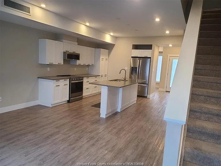 550 Sandison St #23 — Photo 9