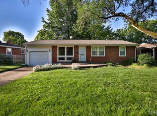 618 Roanoke Dr, Edwardsville, IL 62025