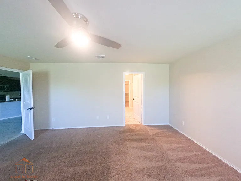 6915 Quantum Loop — Photo 9