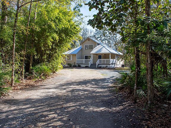 2nd image of 359 River Plantation Rd